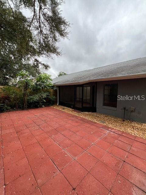 Building Photo - 411 Poplar Ct