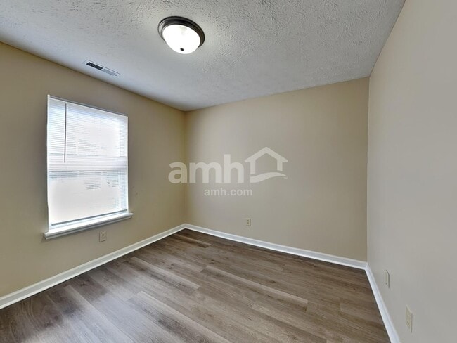 Building Photo - 1510 Millridge Dr