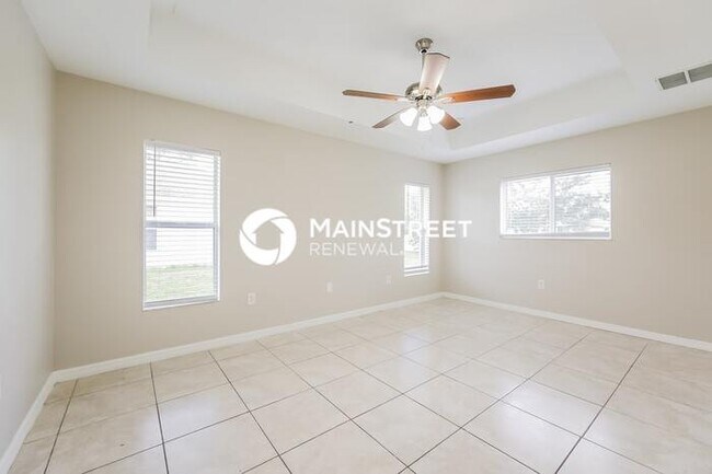 Building Photo - 3 Bedroom Pet-Friendly Home in Lehigh acres, FL with Main Street Renewal
