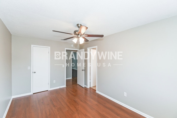 Building Photo - 11251 Windtree Dr E