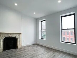 Building Photo - 231A Madison St