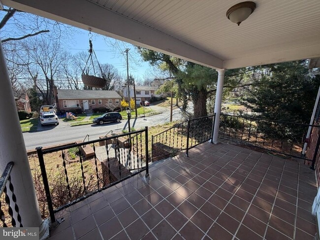 Building Photo - 540 Bellview Ave