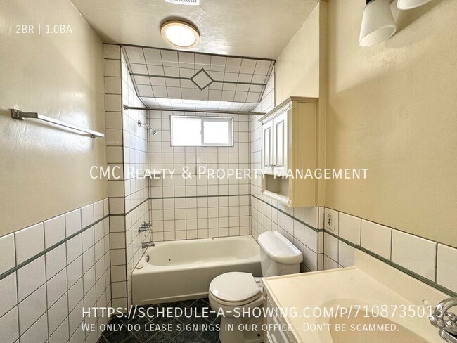 Building Photo - 531 Roswell-