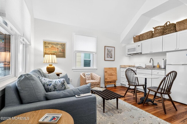 Building Photo - 78 New York Ave