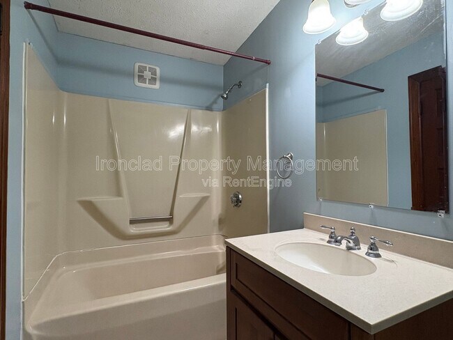 Building Photo - 173 Leesville Rd