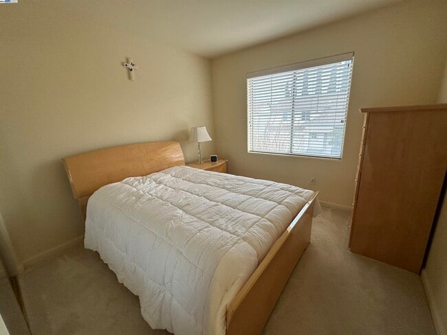 Building Photo - 1448 Dumaine St