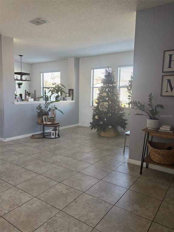 Building Photo - 1000 Vicenza St