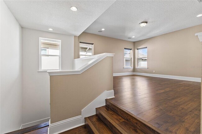 Building Photo - 13041 Gabor Ave