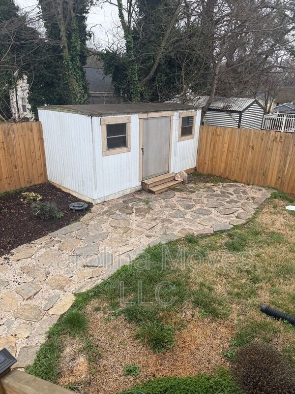 Building Photo - 6 10th St