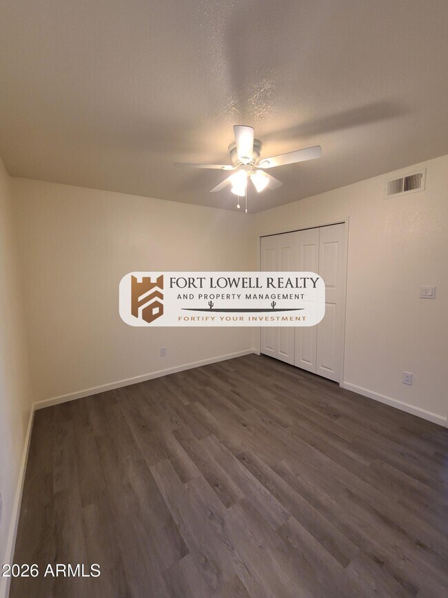 Building Photo - 11350 W Tennessee Ave