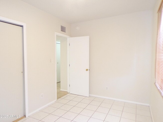 Building Photo - 201 Terra Dr