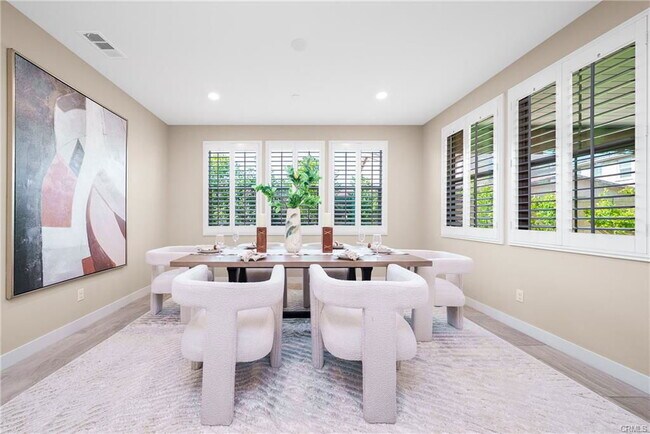 Building Photo - 111 Spoke