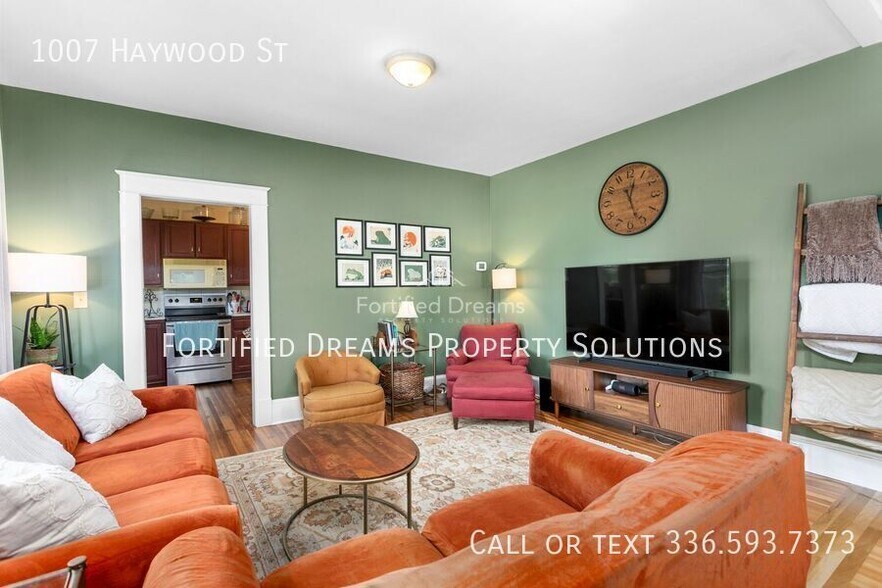 Building Photo - 1007 Haywood St
