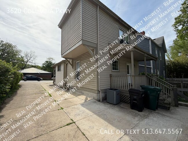 Building Photo - 3620 Columbia Pkwy