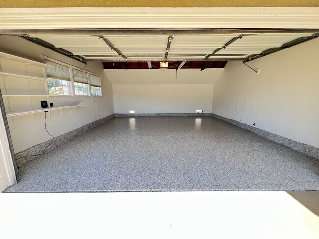 Building Photo - 108 S Ellery Dr