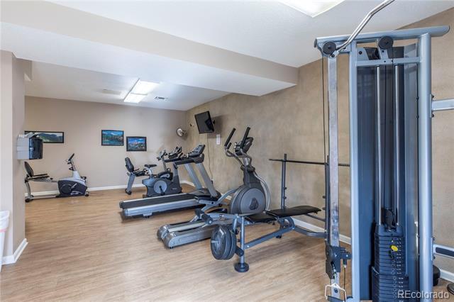 Building Photo - 2301 E Fremont Ave