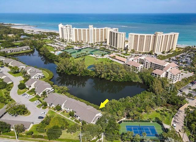 Building Photo - 2309 Fairway Dr S