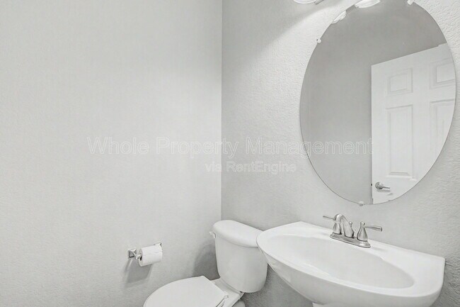 Building Photo - 9558 Pearl Cir