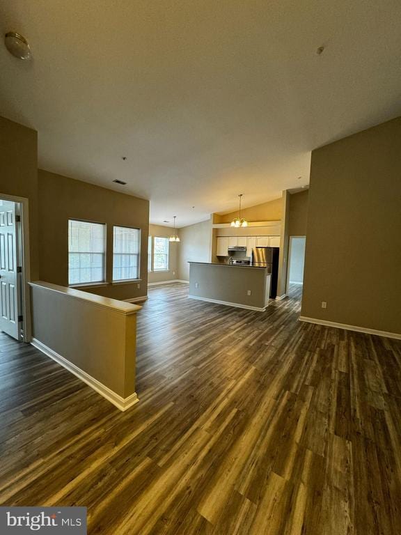 Building Photo - 2400 Dominion Dr
