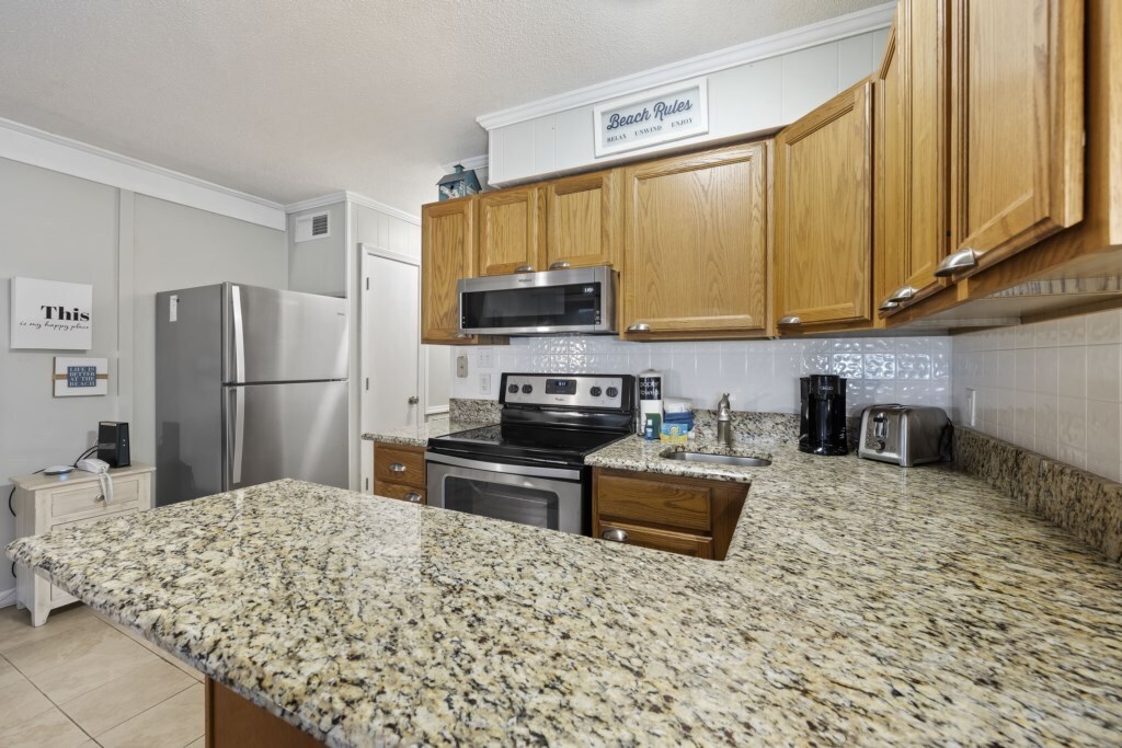 Building Photo - 40 Folly Field Rd