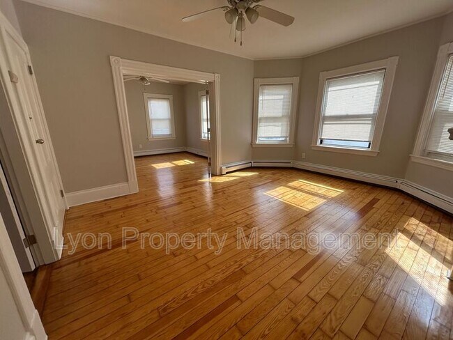 Building Photo - 34 Hodges Ave