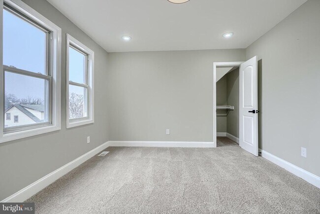 Building Photo - 3901 Forrester Ave