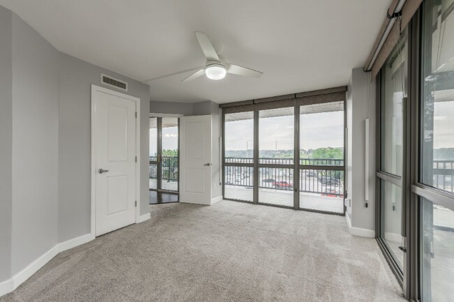 Building Photo - 600 Admiral Blvd