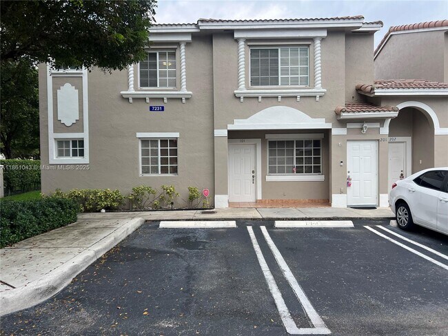 Primary Photo - 7231 NW 174th Terrace