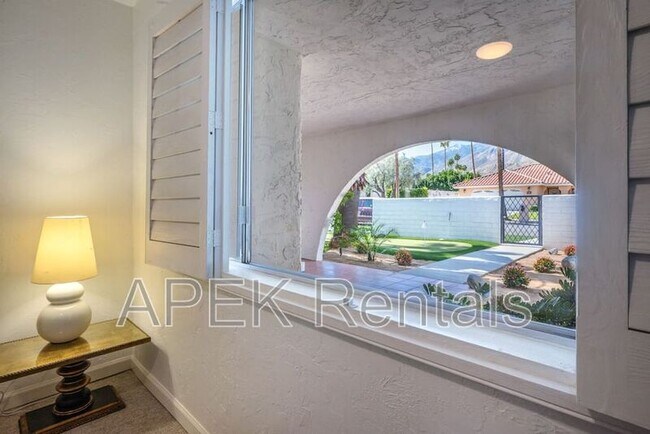 Building Photo - 1970 S Joshua Tree Pl