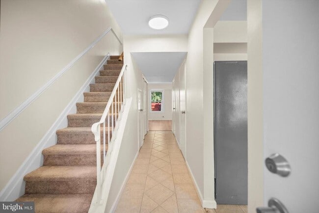 Building Photo - 14797 Tamarack Pl