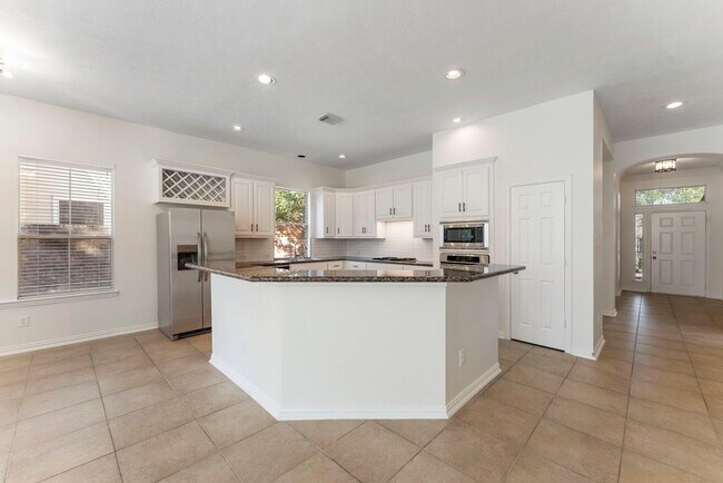 Building Photo - 10 Andante Trail Pl