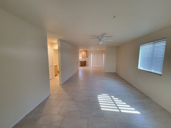 Building Photo - Stunning 4-Bedroom Home in Imperial