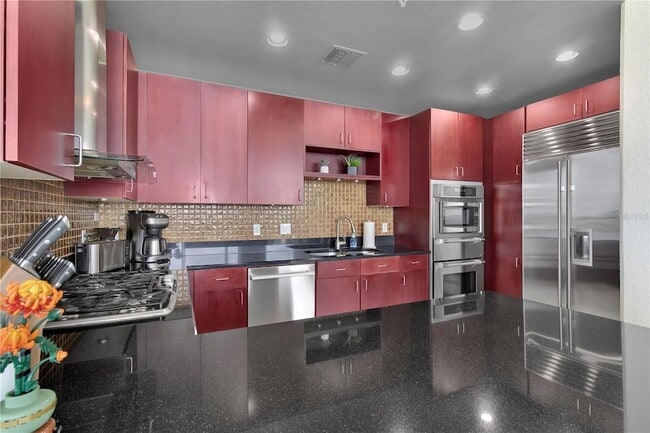 Building Photo - 150 E Robinson St