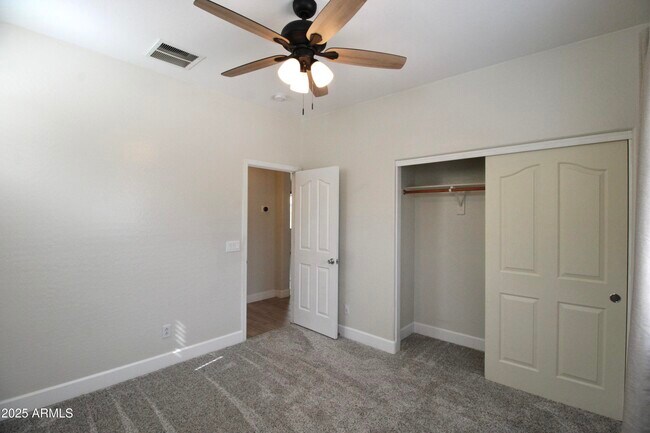Building Photo - 19350 E Carriage Way