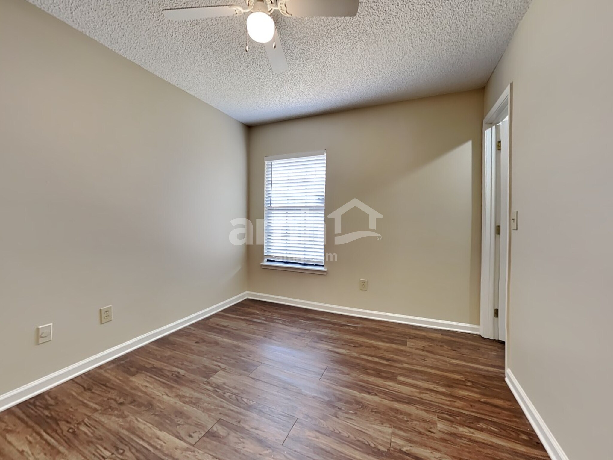 Building Photo - 7568 Deer Cove Ln