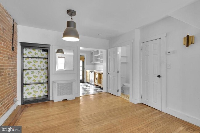 Building Photo - 203 Wilder St