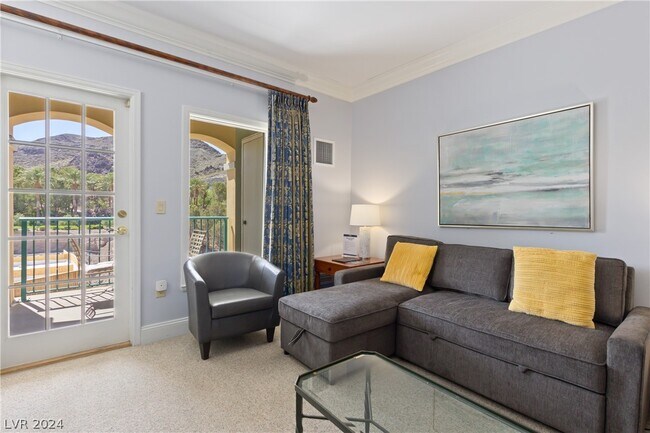 Building Photo - 30 Strada Di Villaggio