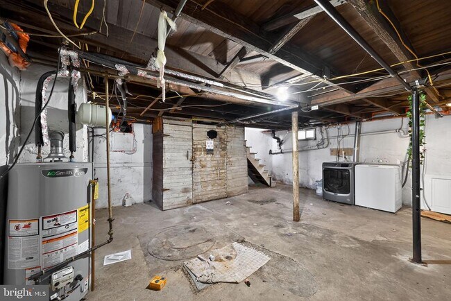 Building Photo - 38 N Scott St