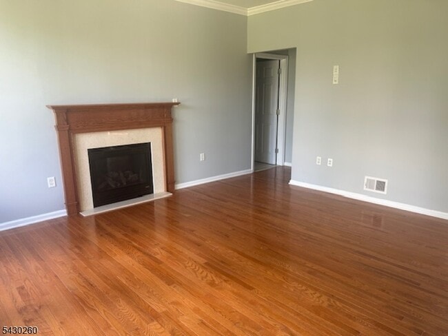 Building Photo - 305 Winding Hill Dr