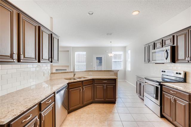 Building Photo - 4016 Juniper Ct