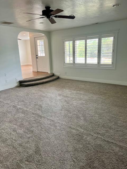 Building Photo - 185 E South Weber Dr