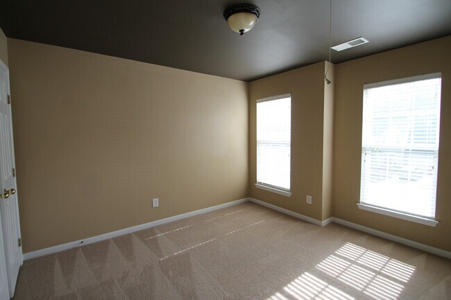 Building Photo - Exclusively Offered by Muse Realty, LLC