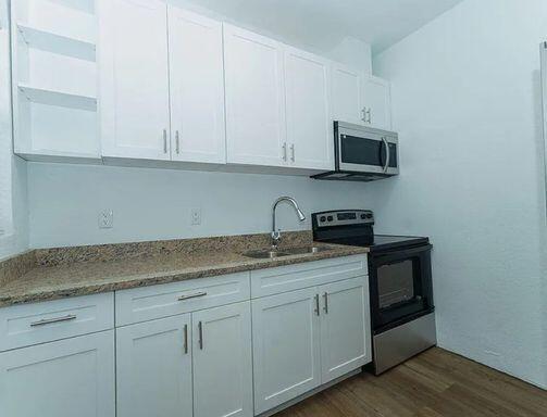 Building Photo - 624 S 12th St