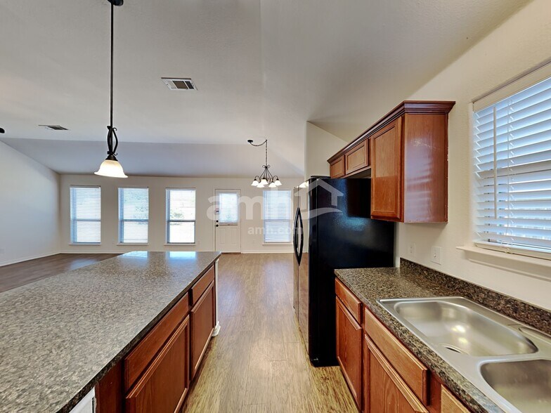 Building Photo - 1316 Rosedale Springs Ln