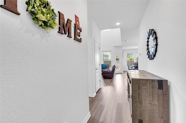 Building Photo - 122 Shagbark Trl