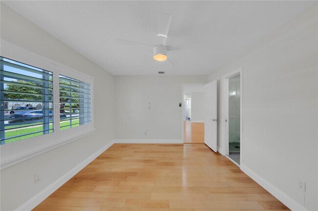 Building Photo - 13232 SW 52nd Terrace