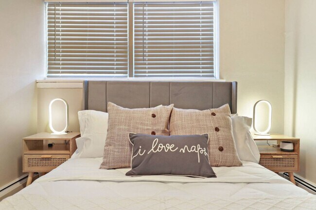 Building Photo - 4444 Wisconsin Ave