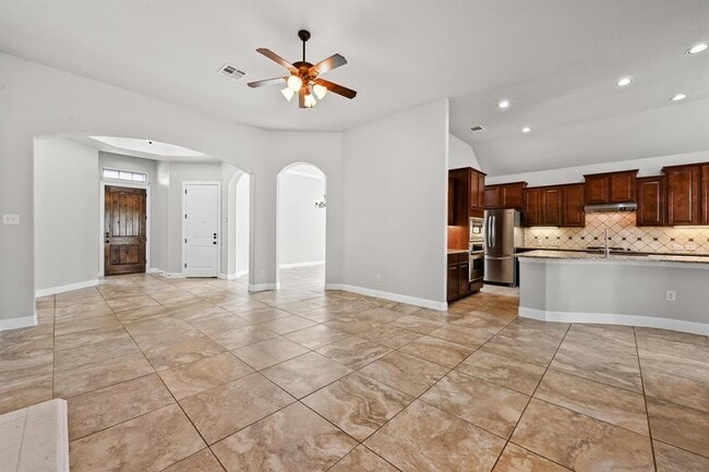 Building Photo - 645 Clear Springs Hollow