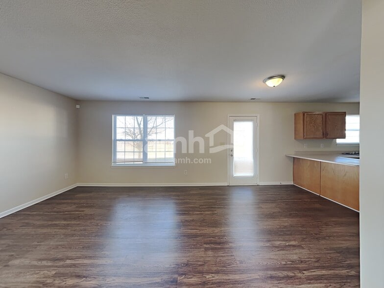 Building Photo - 7214 Dublin Ln