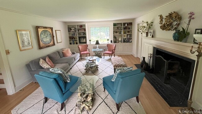 Building Photo - 8 Holly Ln